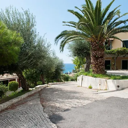 Glyfada House On The Beach Apartment