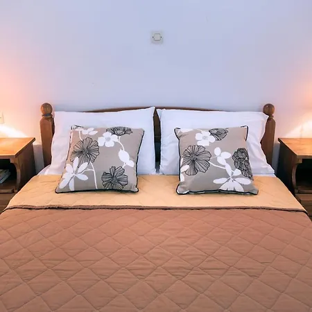 Glyfada House On The Beach Apartment *